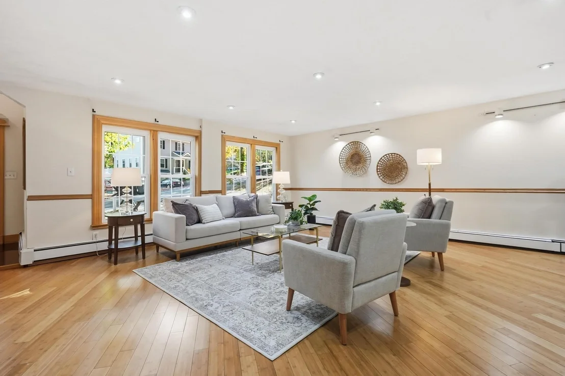 Photo of 17 Pathwood Ave