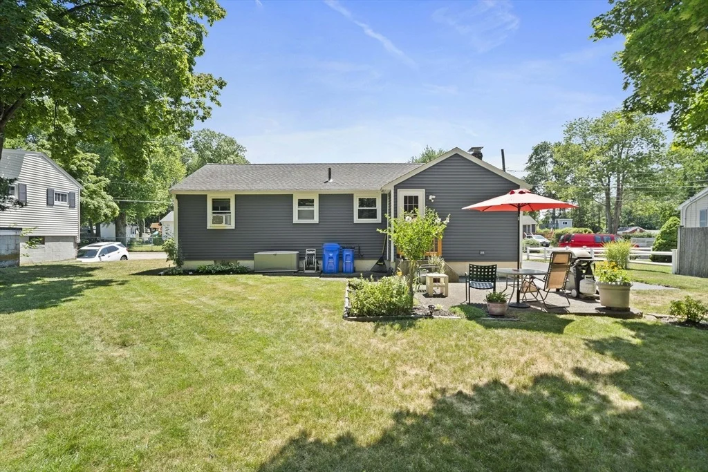 Photo of 38 Roseen Rd