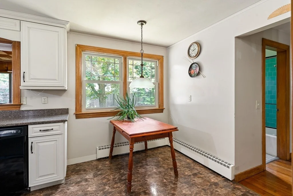 Photo of 16 Sheldon Ave