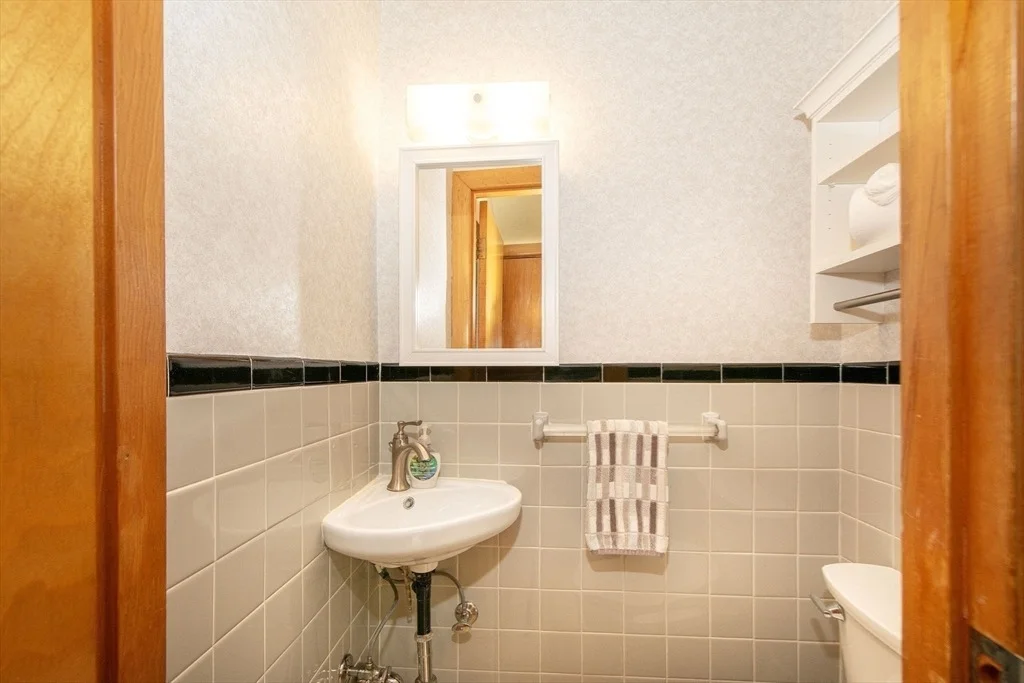 Photo of 10 Elmlawn Rd