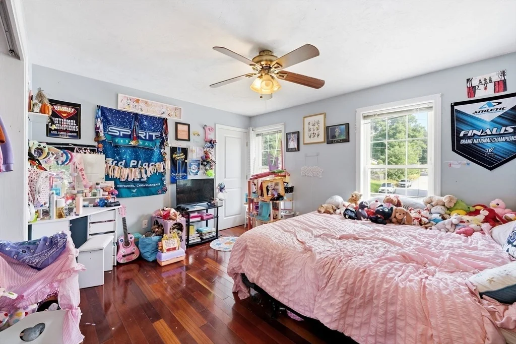 Photo of 341 Primrose Hill