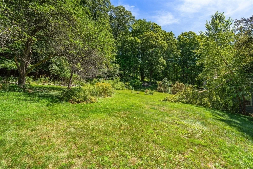 Photo of 495 Edmands Rd