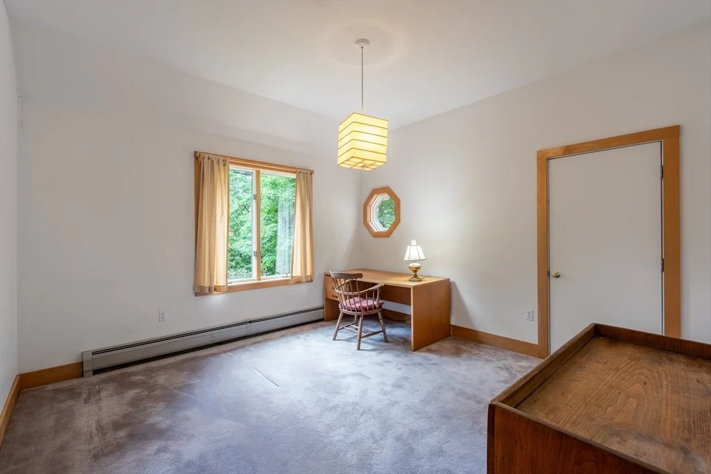 Photo of 71 Morgan Cir