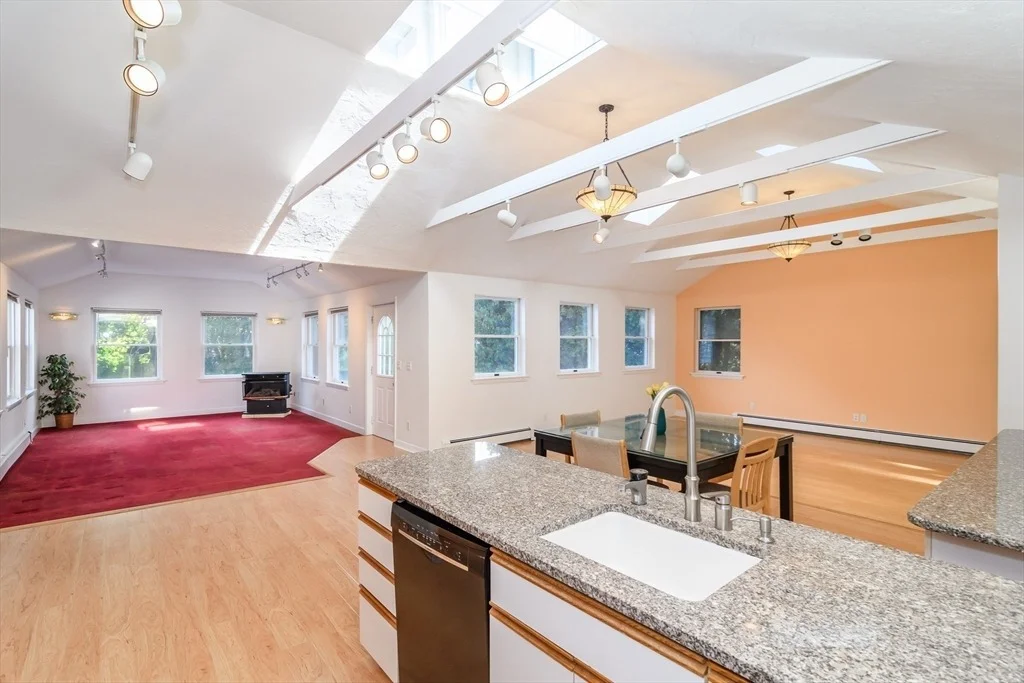 Photo of 15 Mackintosh Avenue