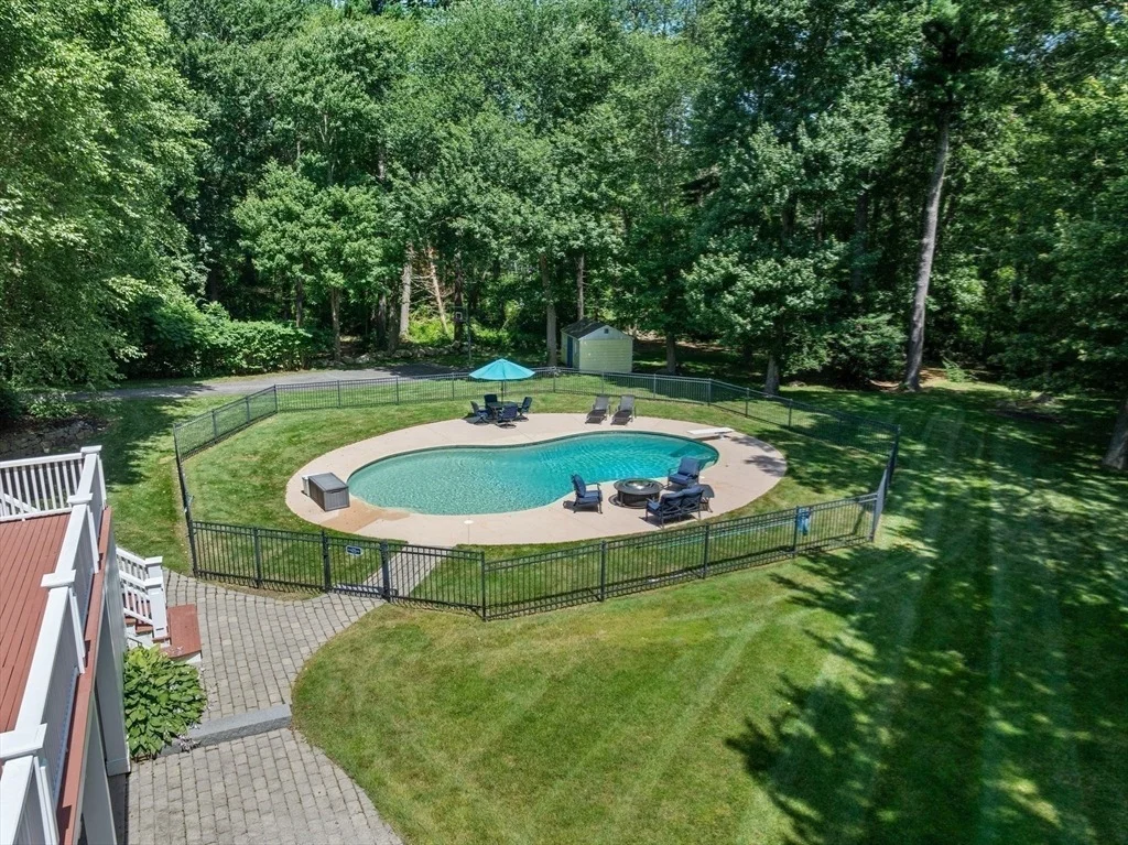 Photo of 76 Clapp Rd