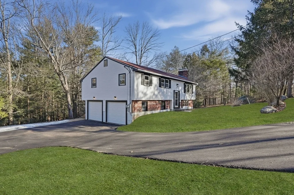Photo of 2 Laurel Lane