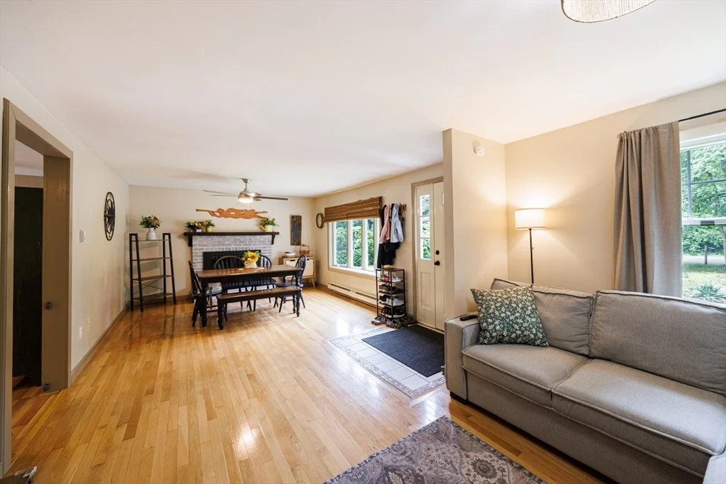 Photo of 142 Squannacook Rd