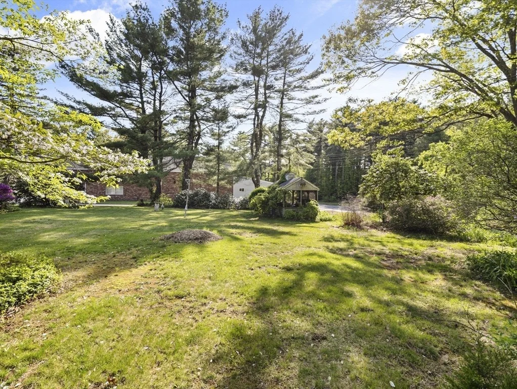 Photo of 320 Pleasant St.