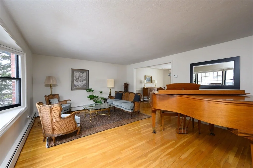 Photo of 40 Dean Rd