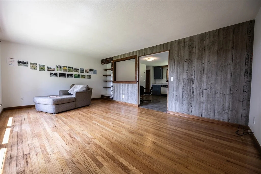 Photo of 477 River Road