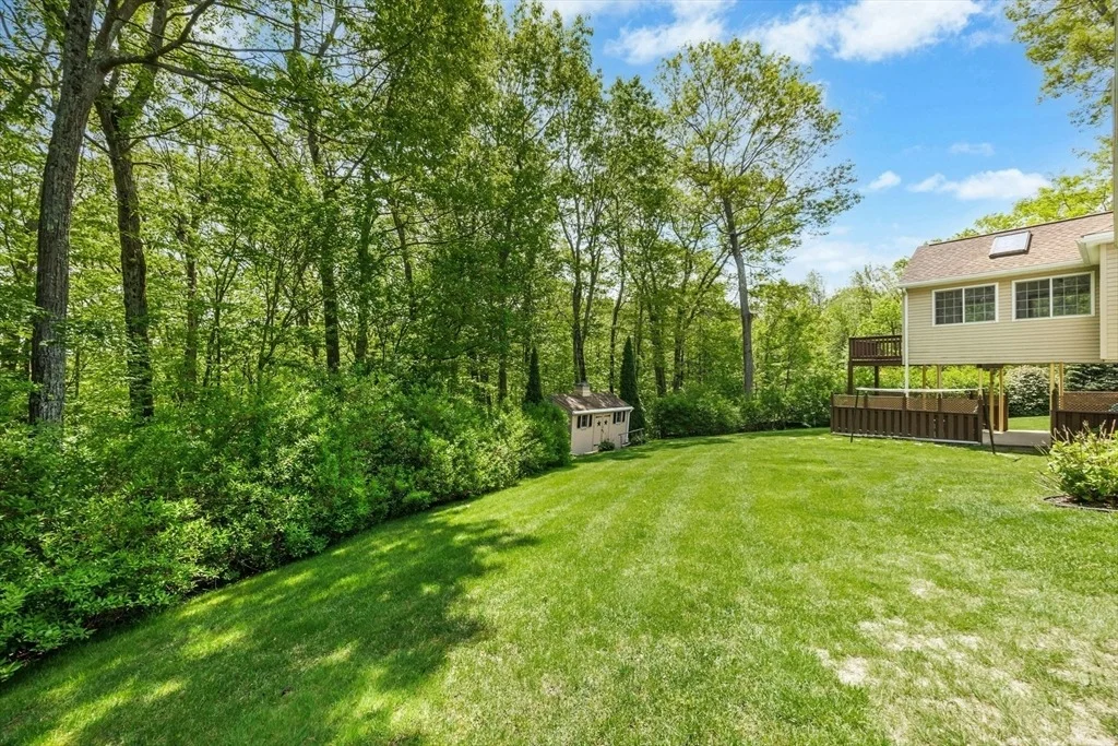 Photo of 19 Steppingstone Dr