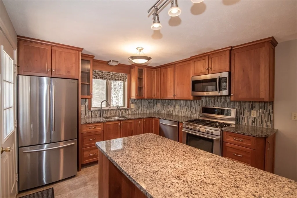Photo of 49 Kristin Dr