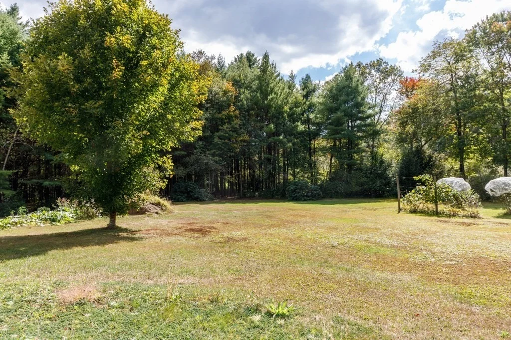 Photo of 260 East Road