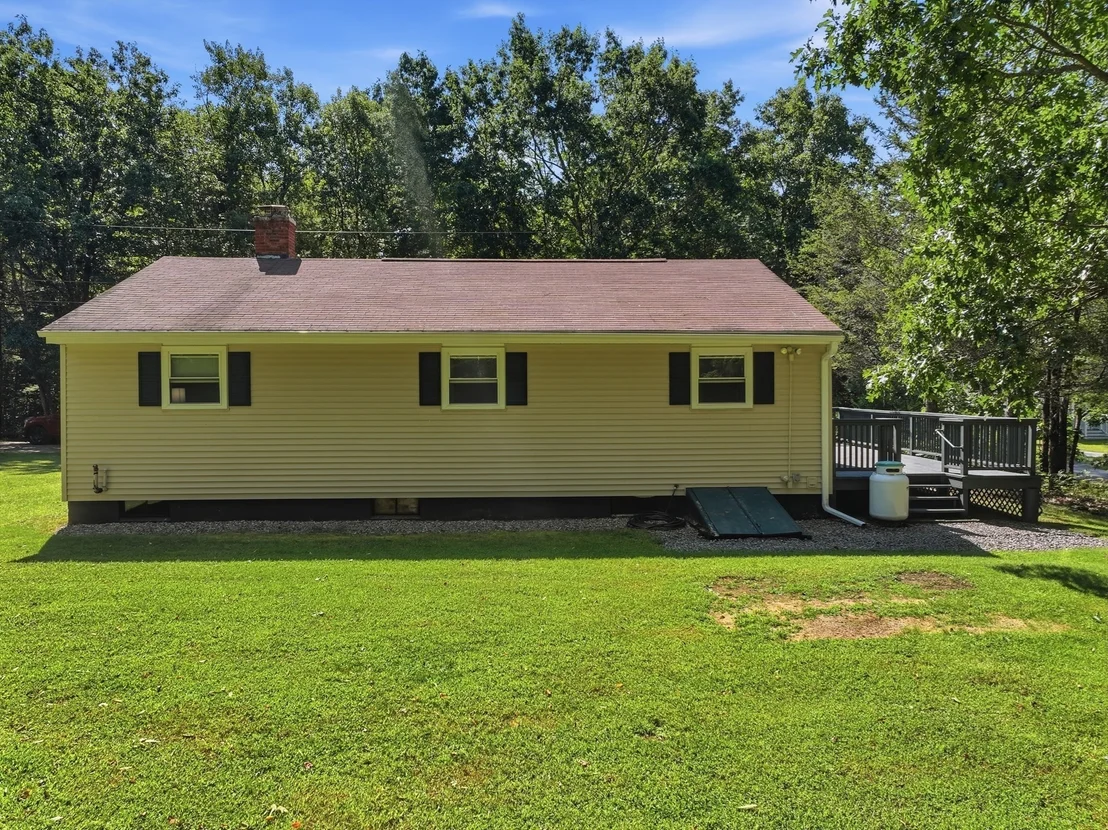 Photo of 42 Lakeview Dr