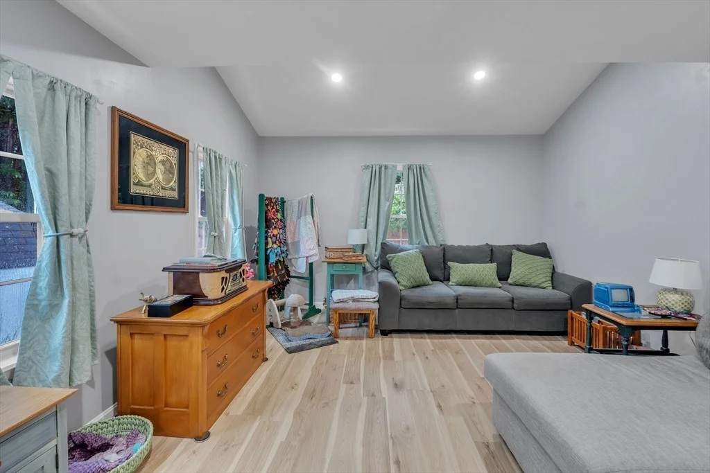 Photo of 21 Myrtle Ave