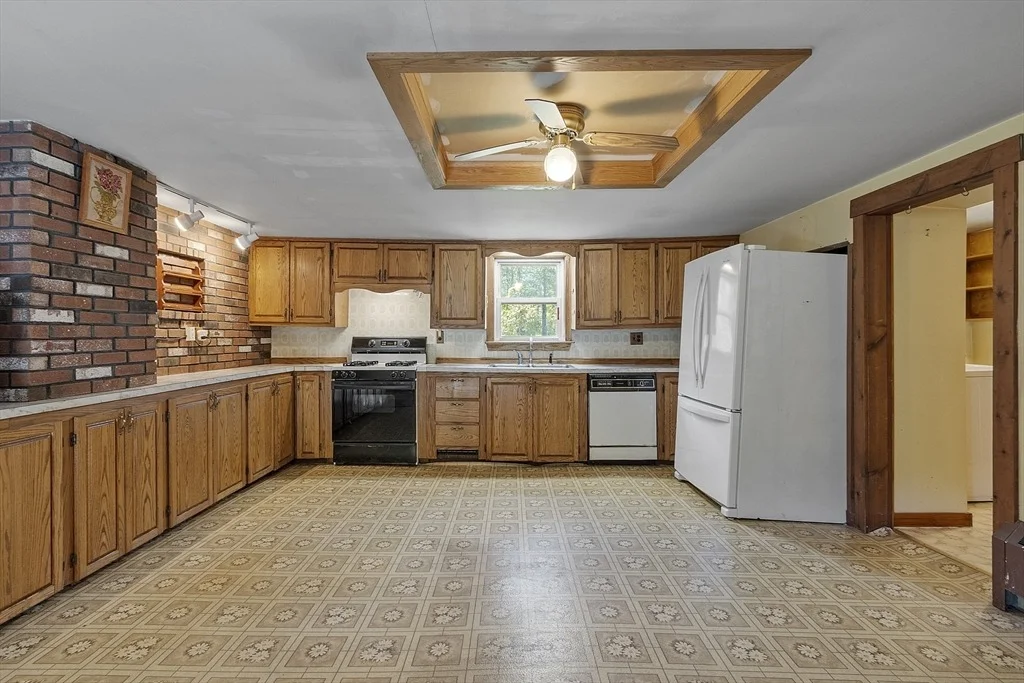 Photo of 705 Richardson Road