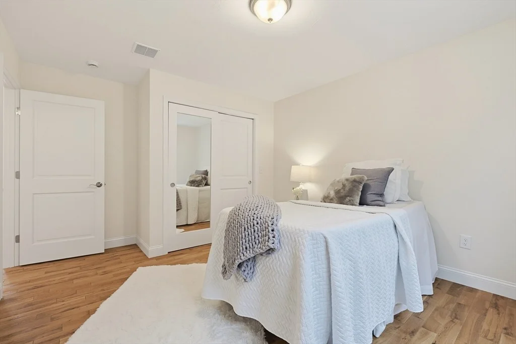 Photo of 16 Ledge Hill Ln