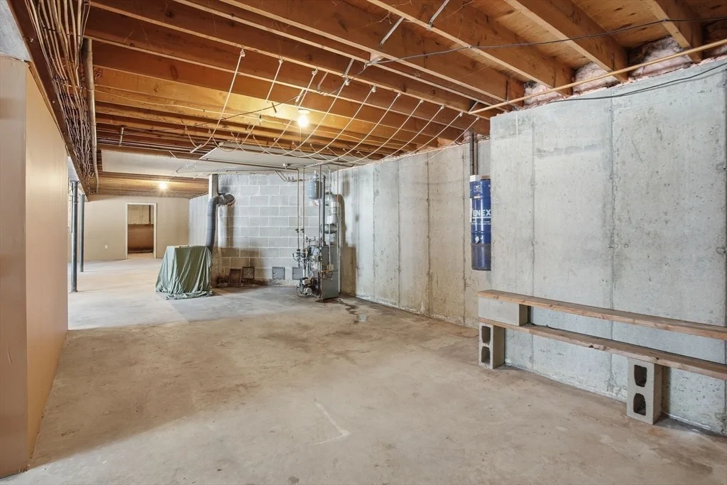 Photo of 80 Elizabeth Dr