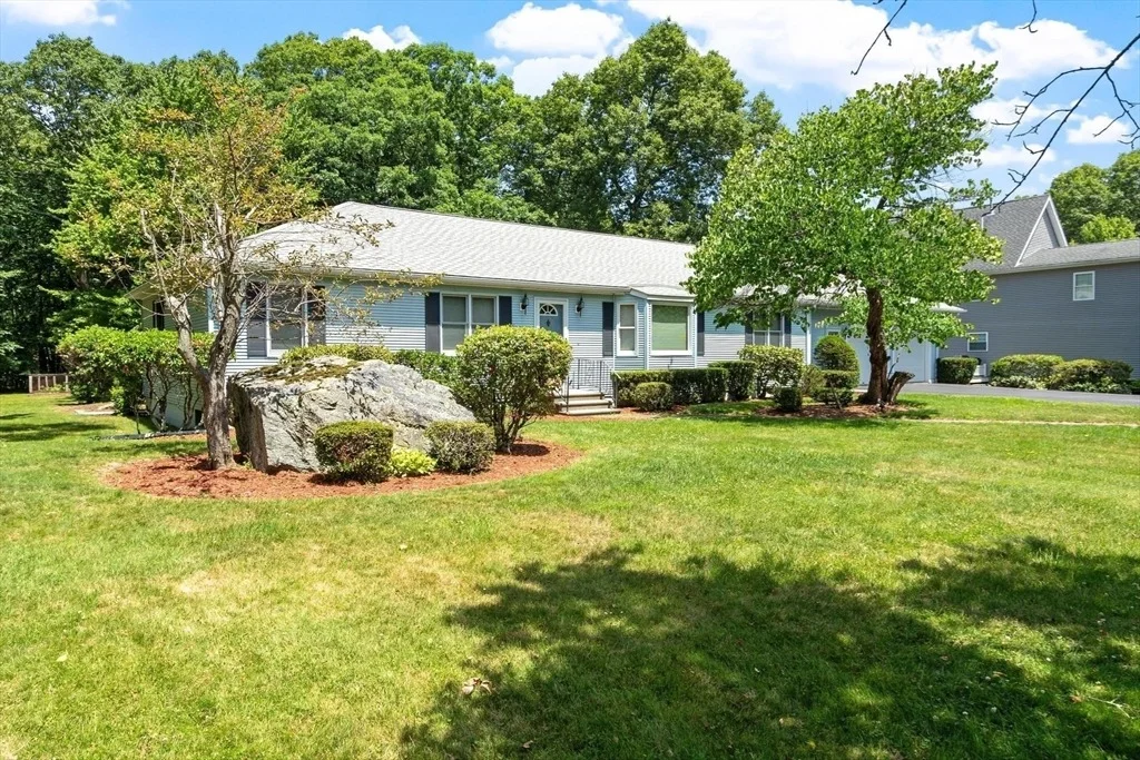 Photo of 65 Blithewood Ave