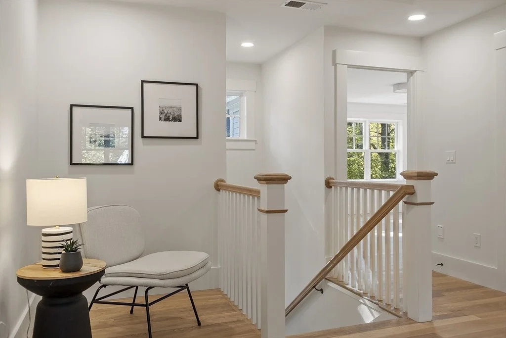 Photo of 140 Revolutionary Road