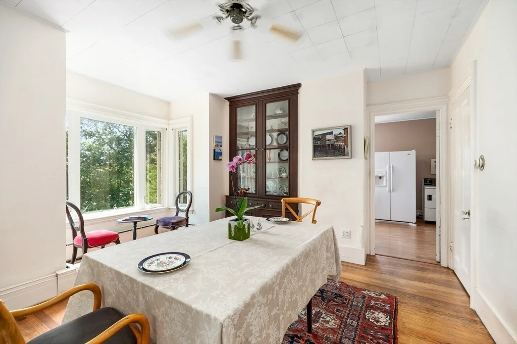 Photo of 32 Blynman Avenue