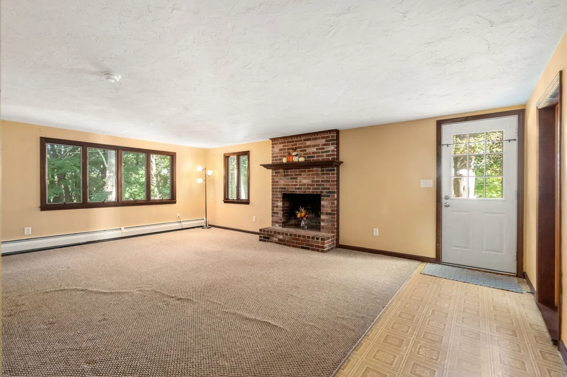 Photo of 32 Elm Street