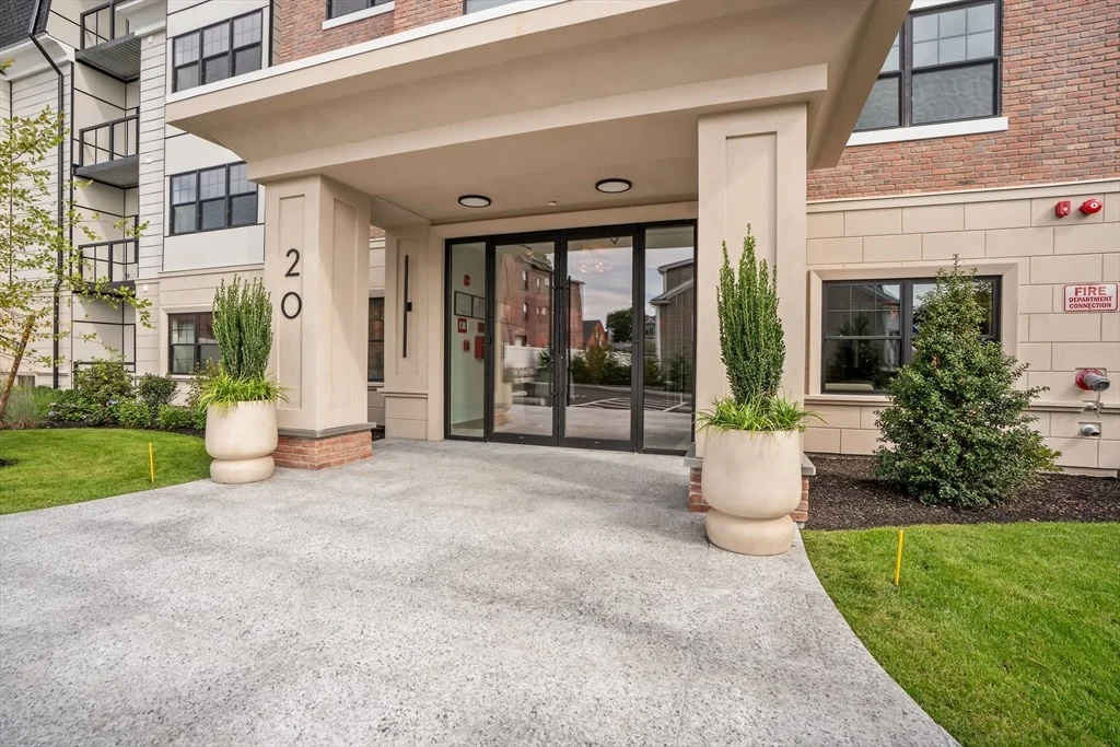 Photo of Unit 401 at 20 Audubon Way
