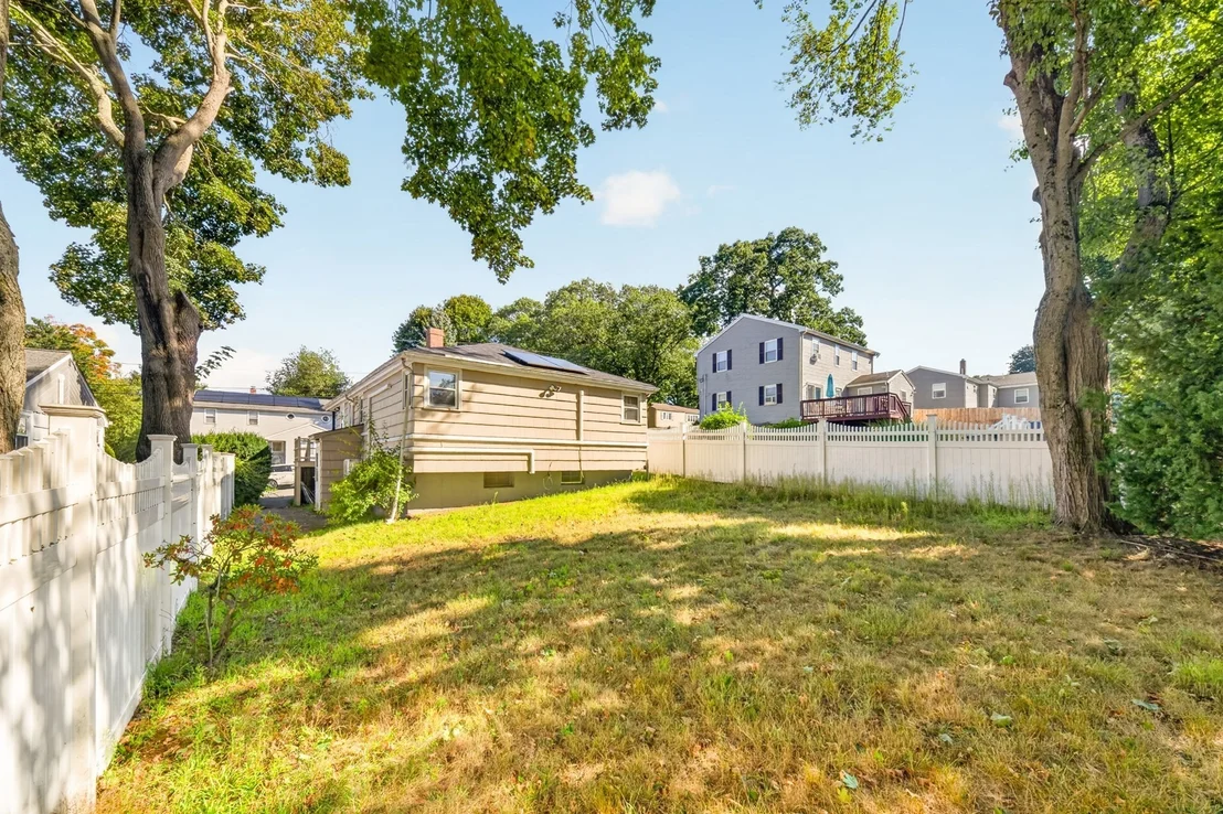 Photo of 33 Fairchild