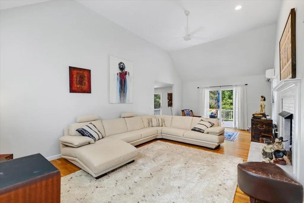 Photo of 139 Fuller Rd
