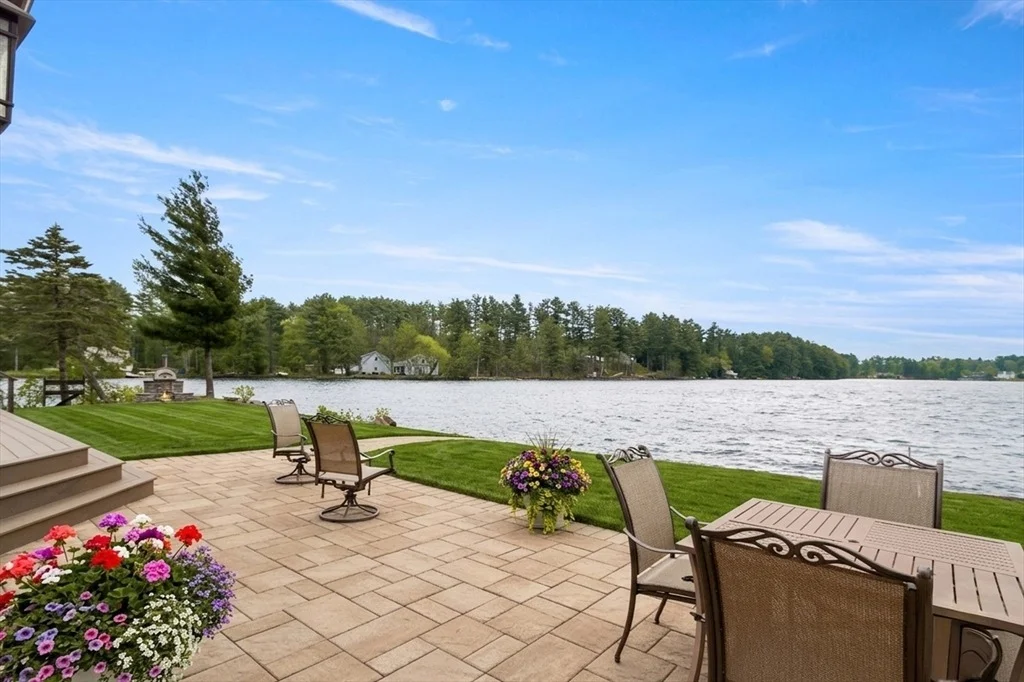 Photo of 18 River Rd