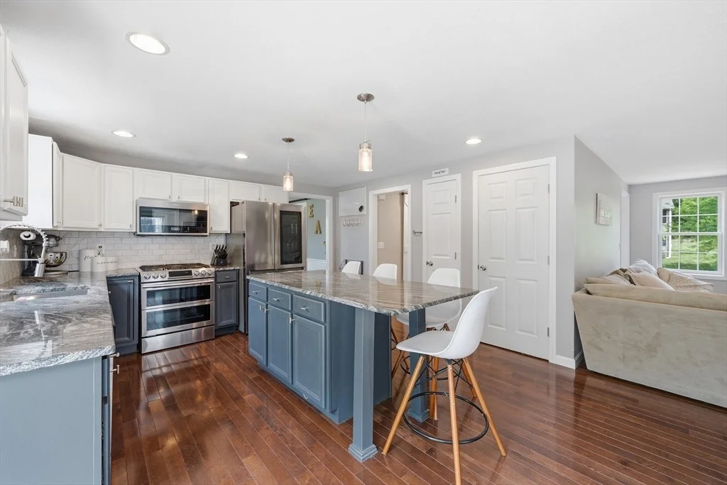 Photo of 11 Eileen Avenue