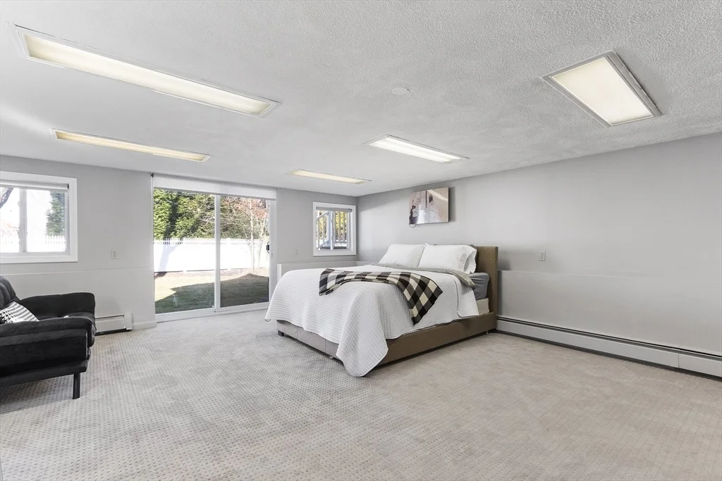 Photo of 76 Noanett Rd