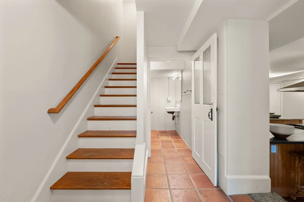 Photo of 33 Chestnut St