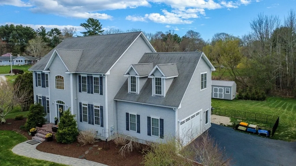 Photo of 6 Evergreen Dr