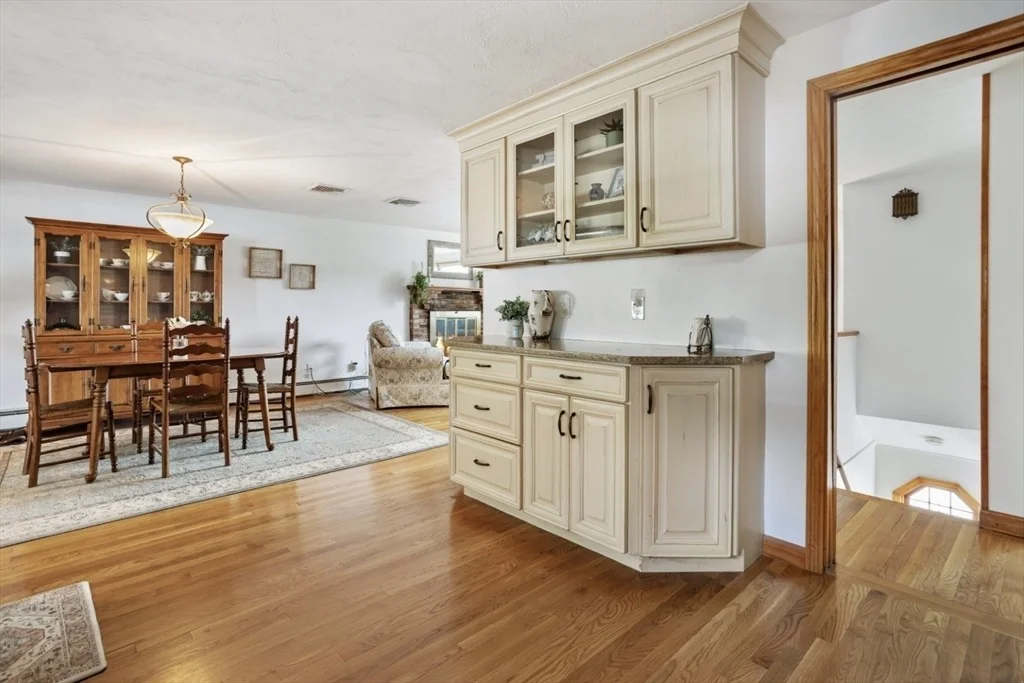 Photo of 44 Blueridge Ave