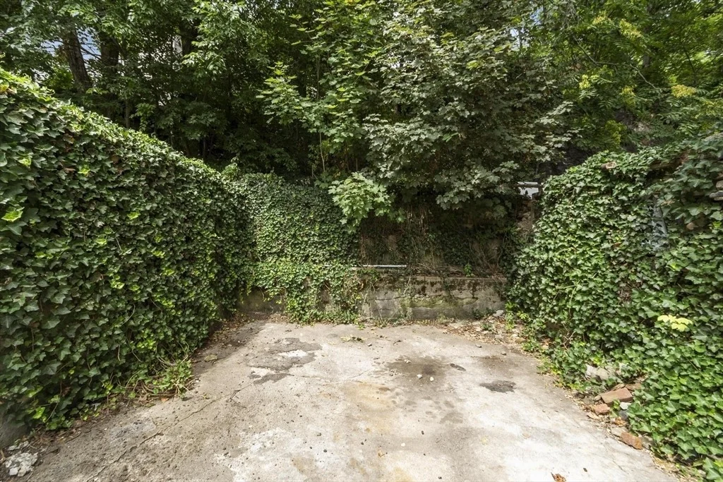 Photo of 219 Walnut Street