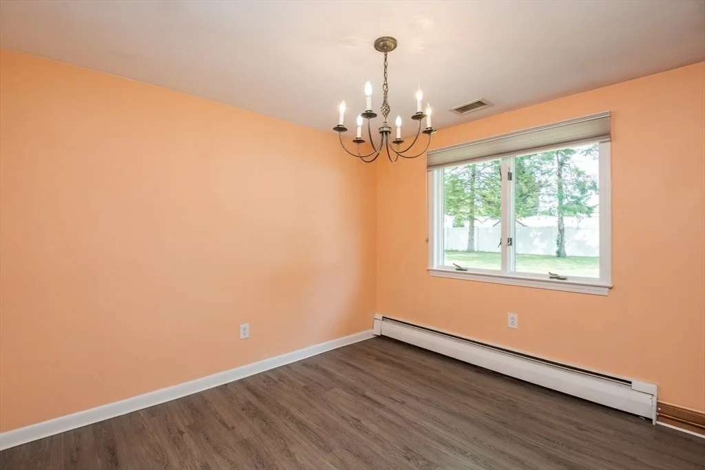 Photo of 43 Catherine Dr
