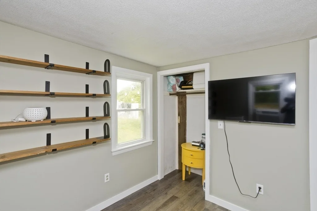 Photo of 455 Williamsburg Road