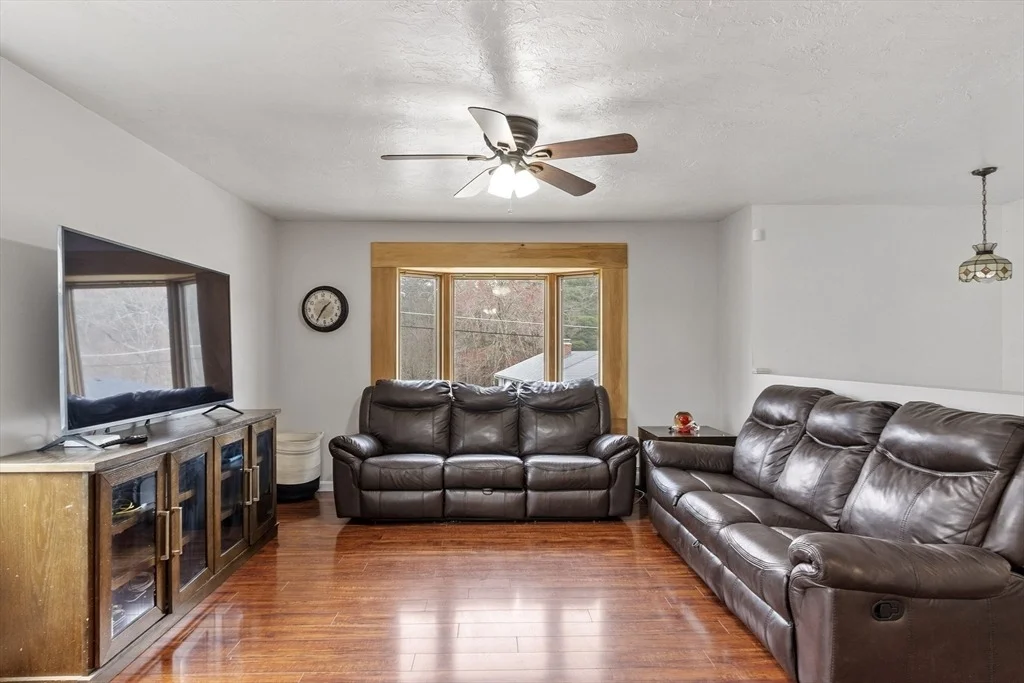Photo of 53 Laurel Hill Rd
