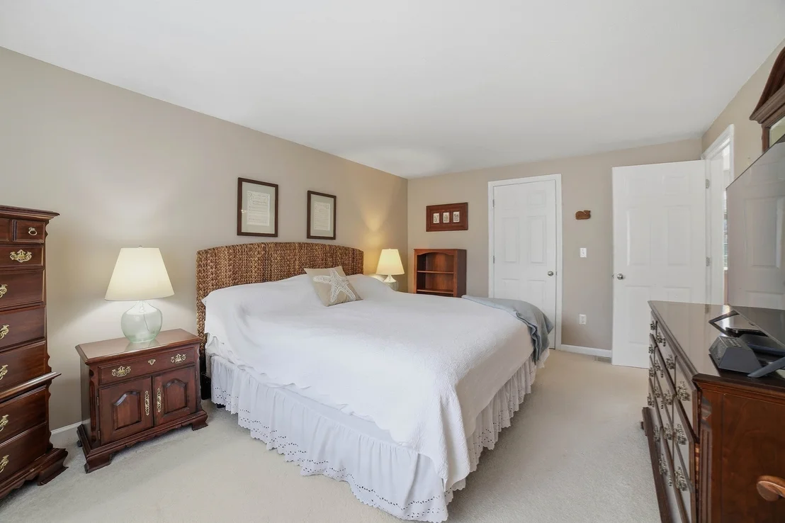 Photo of 72 Palomino Dr
