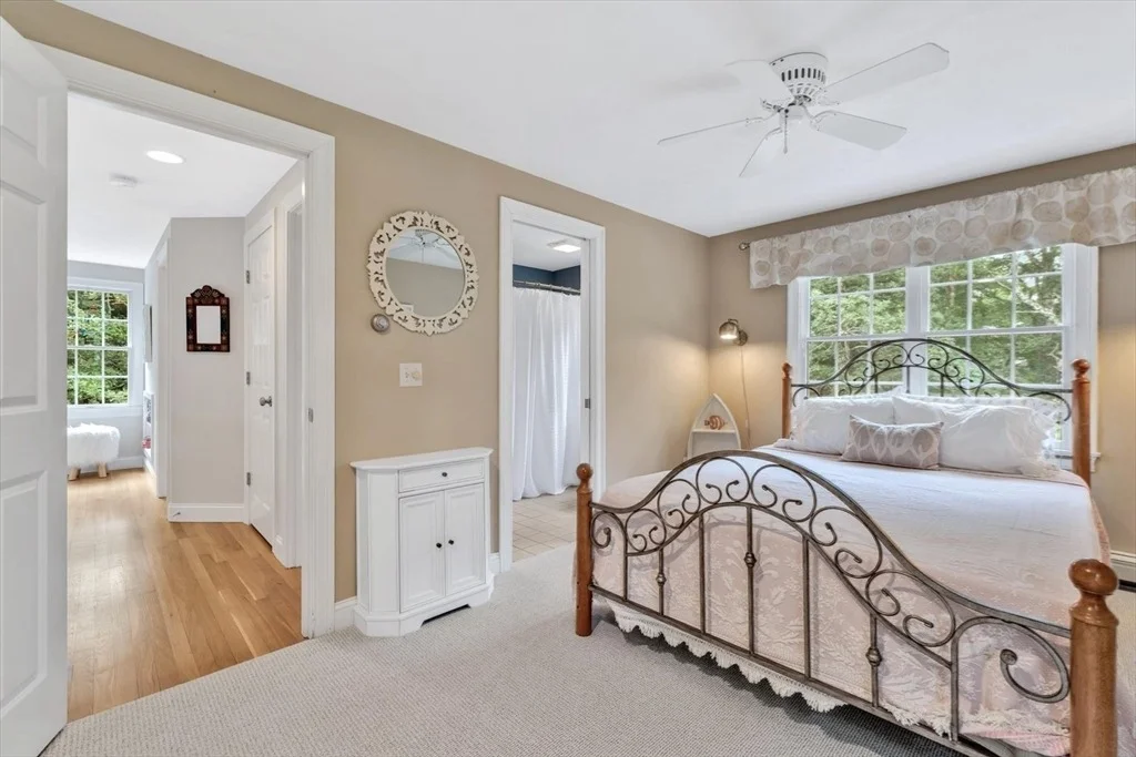 Photo of 33 Sandpiper Ln