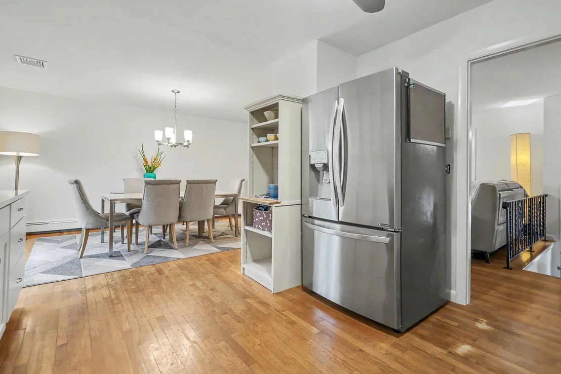Photo of 49 Meadowview Rd