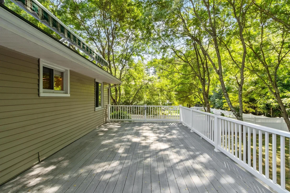 Photo of 1 Standish Road
