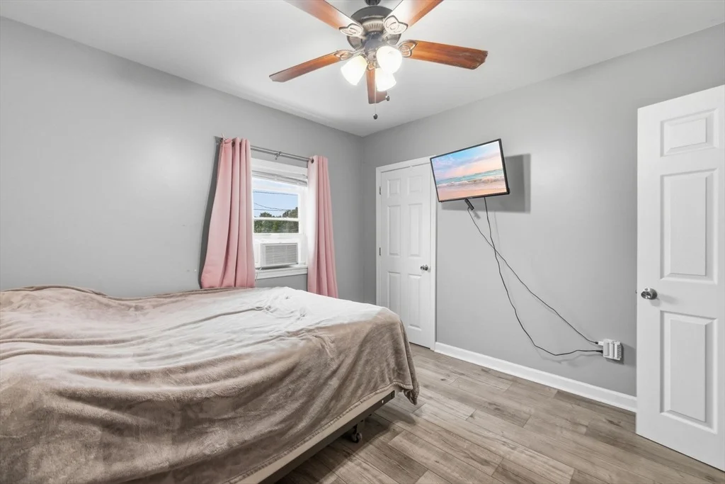 Photo of 26 Central St