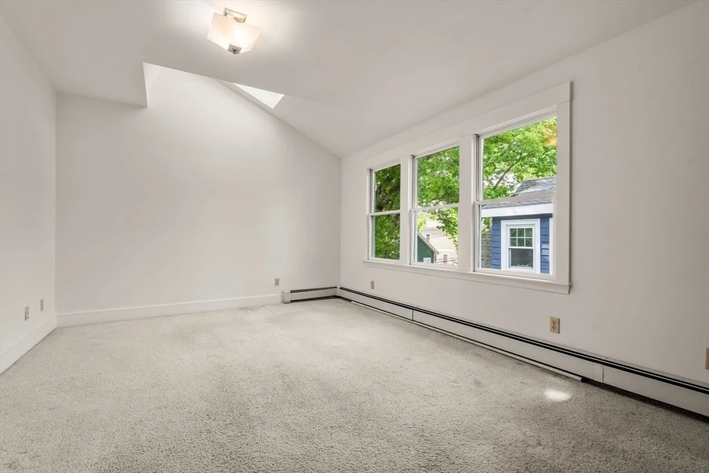 Photo of Unit 2 at 33 Ackers Ave
