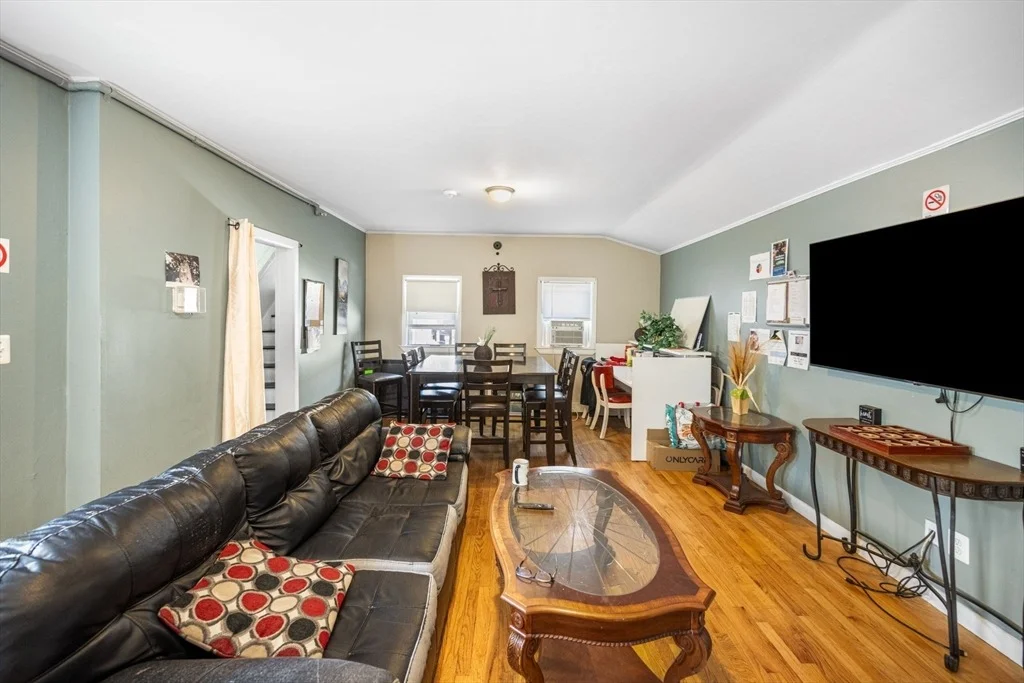 Photo of 5 Mason St.