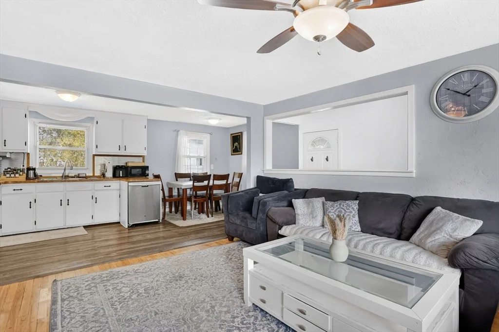 Photo of 94 Cora Ave