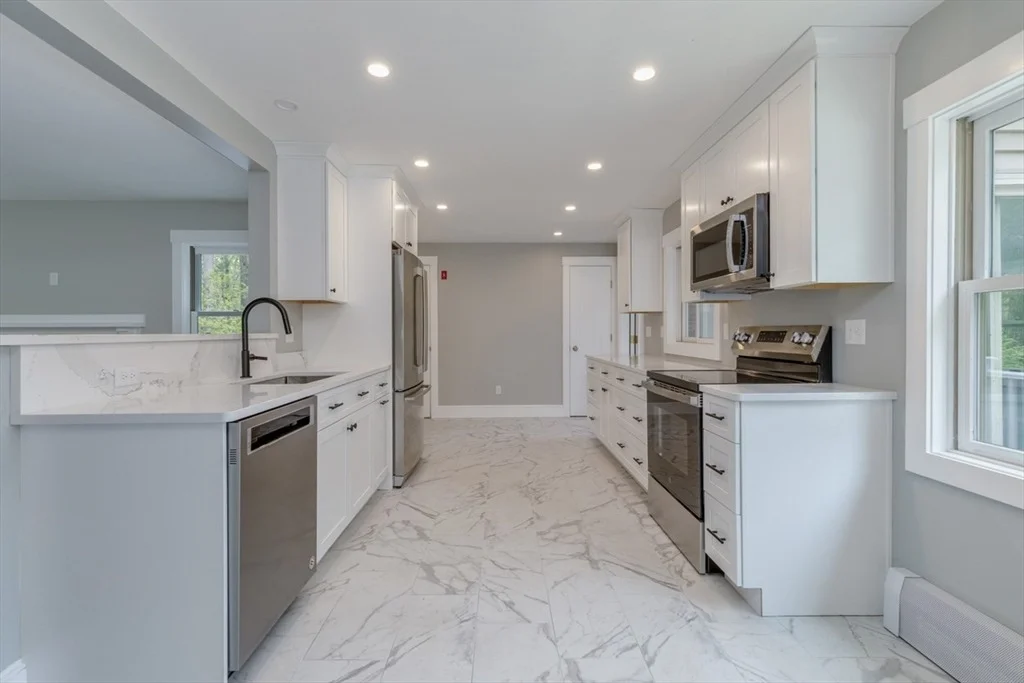 Photo of 50 Piscataqua Rd