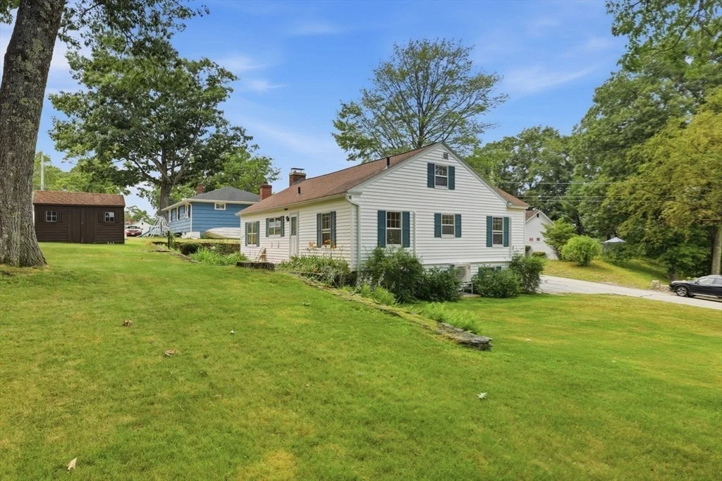 Photo of 375 Fredette Street