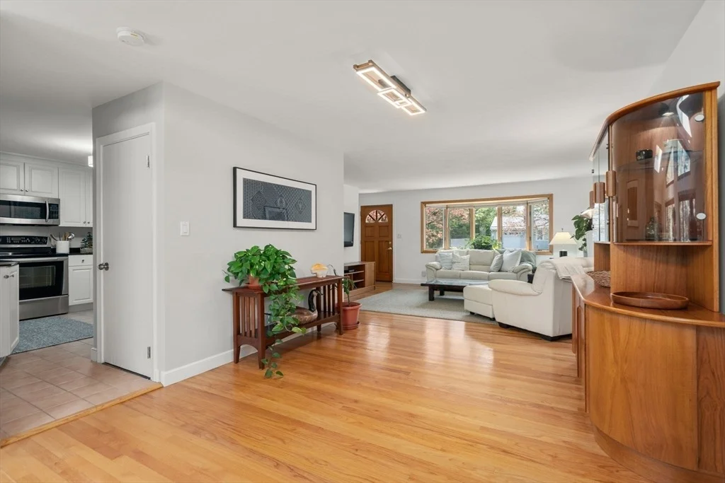 Photo of 24 Red Barn Rd